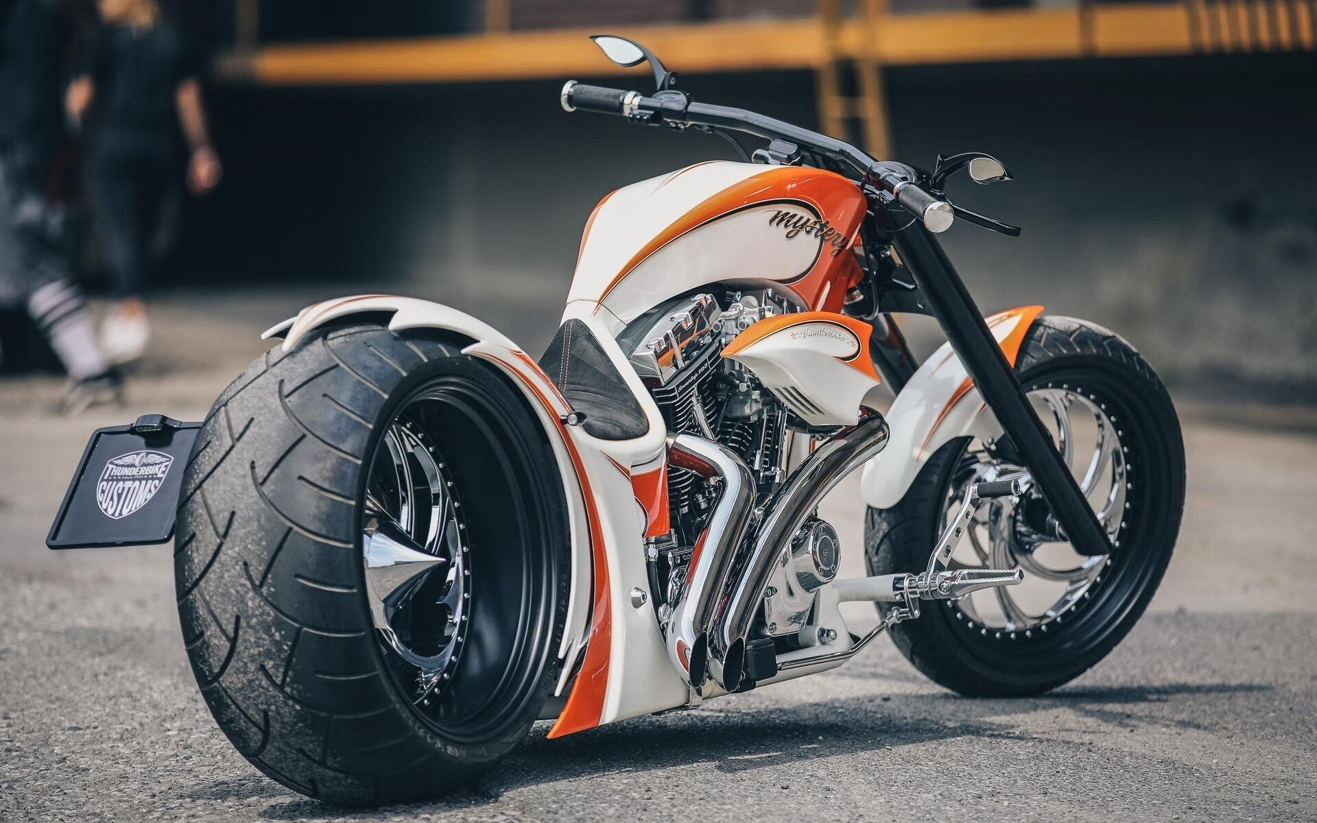 英超“死敌之战”:切尔西与利物浦对决,谁将掌握主动?