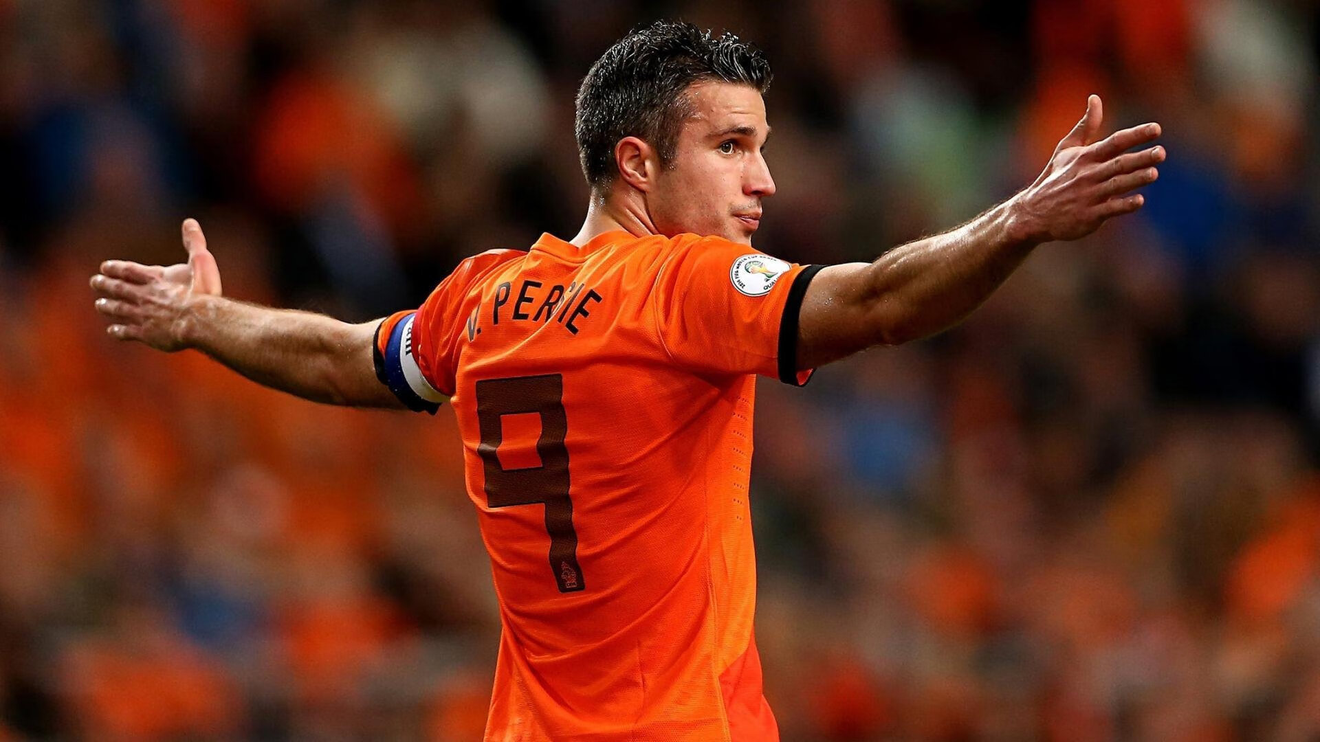 专家建议加强足球基础设施建设，深化足球改革方案