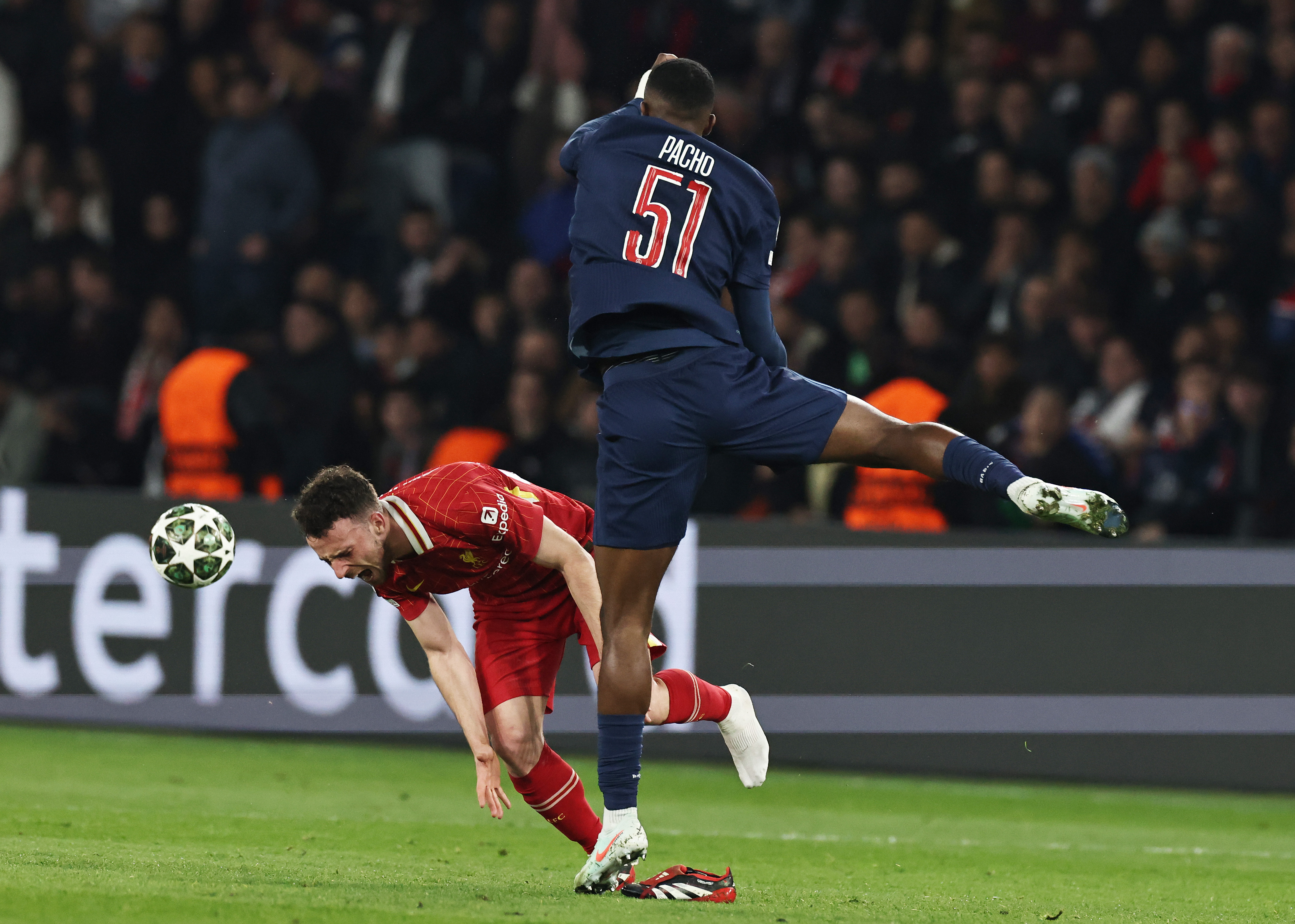 “巴黎圣日耳曼继续扩大领先优势”