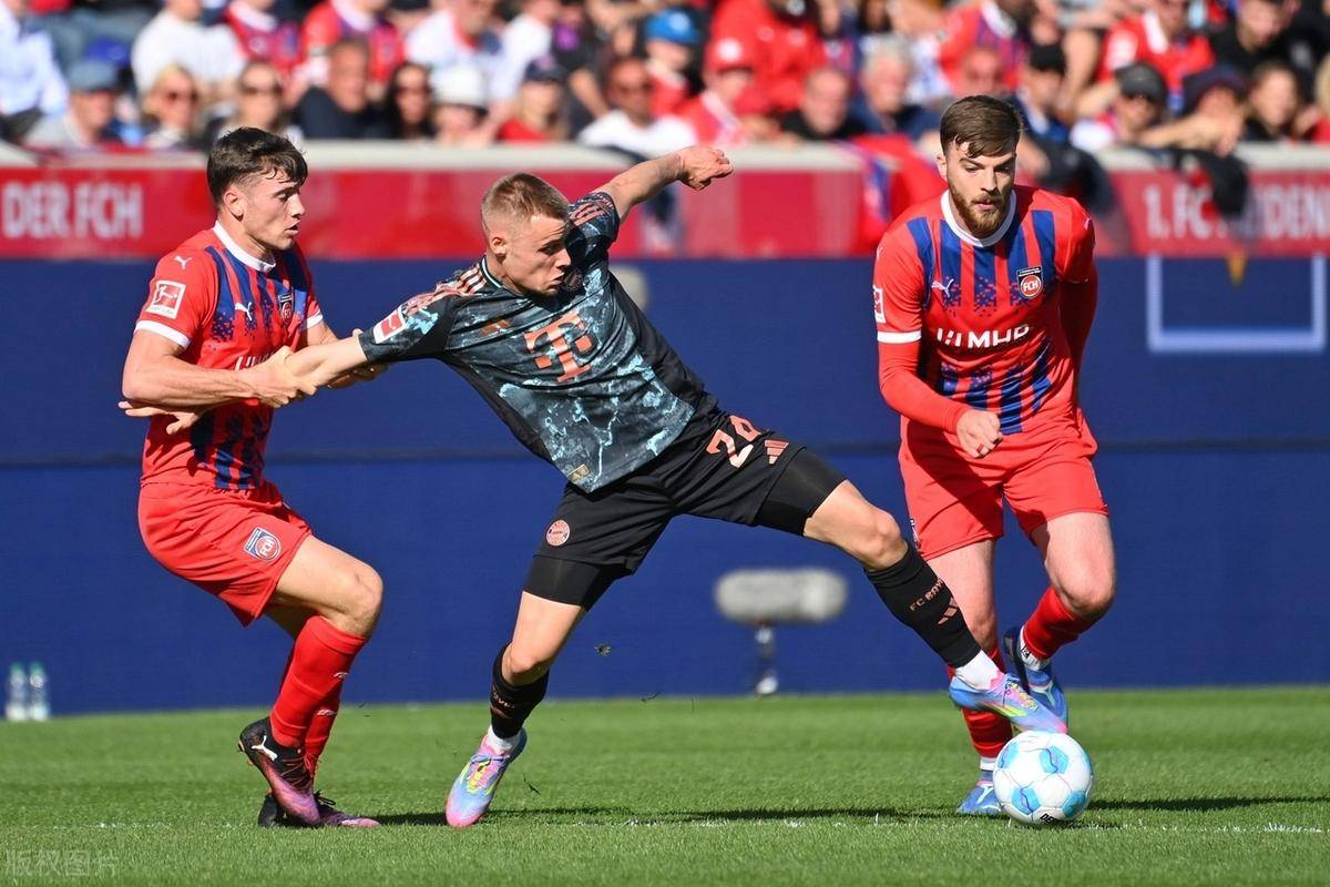 关于德甲联赛:“斯图加特为保级拼尽全力,迎来关键胜利”的信息 关于德甲联赛:“斯图加特为保级拼尽全力,迎来关键胜利”的信息